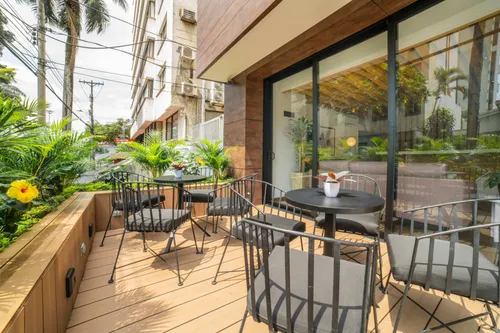 Edificio En Venta En Centenario. Cod V11480