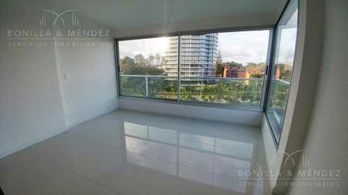 Departamento - Roosevelt, 3 Dormitorios, 2 Baños, A Estrenar!!