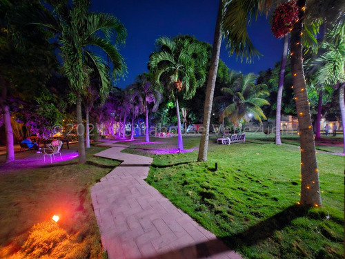 Fondo Comercio Negocio En Venta En La Arboleda Las Delicias Zona Norte Mobiliario Amplios Espacios Areas Verdes Restaurante Licores Estef 24-25163