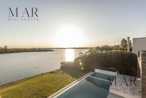 Casa En Venta Y Alquiler En Barrio El Golf, Nordelta. Salida A La Laguna
