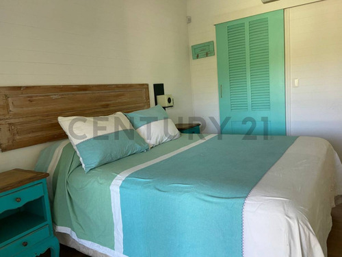 Cómoda Casa A Pasos De La Playa Brava