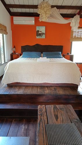 En Alquiler! Cabaña Cambalache, De Madera En Monoambiente. A 350mts. De La Playa De La Viuda. Para Hasta 3 Adultos. Punta Del Diablo, Rocha, Uruguay.