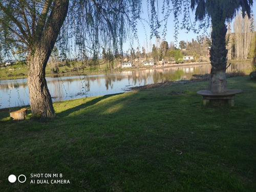 Se Arrienda Casa A Orilla Lago Rapel