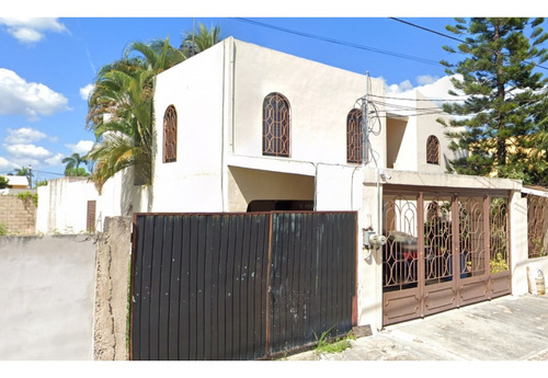 Casa En Remate En Jardines De Mérida, Yucatan F-511