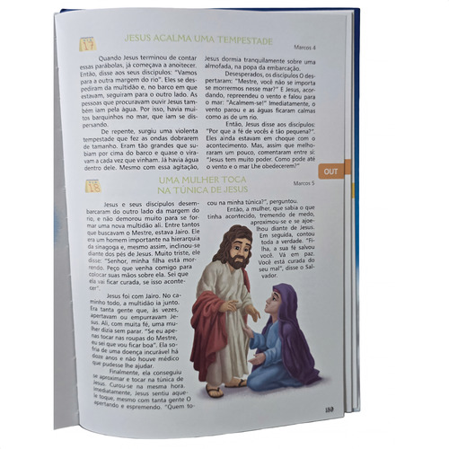 Bíblia Infantil Ilustrada Com 365 Histórias Capa Dura E Almofadada Para Crianças