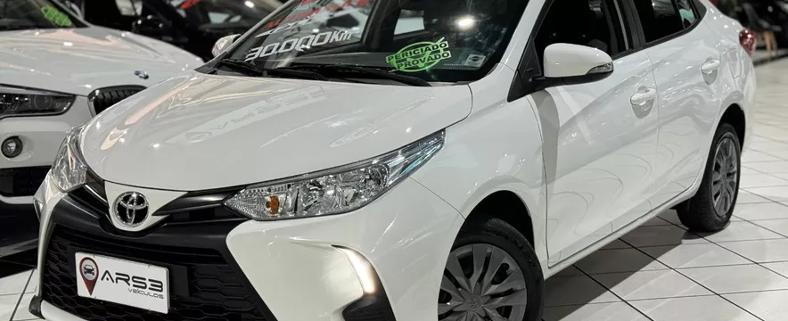 Toyota Yaris Sedan Xl  1.5 Flex 2023 