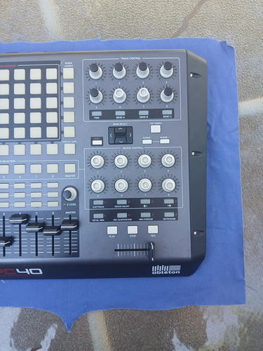 Akai Apc 40 Mk1 Controlador Ableton/bitwig Negro (Usado)