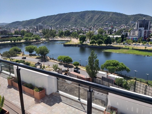 Imagen 1 de 18 de Departamento Centrico Frente Al Lago En Carlos Paz