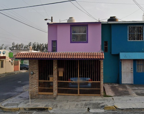 Casa En Remate Bancario En Lomas De Rio Medio, Ver. (65% Debajo De Su Valor Comercial, Solo Recursos Propios, Unica Oportunidad) -ijmo2