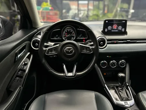 Mazda 2 1.5 Grand Touring Lx Sedan