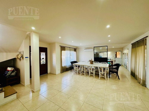 Casa En Barrio Fincas De San Vicente Golf Venta - Alquiler Amueblado
