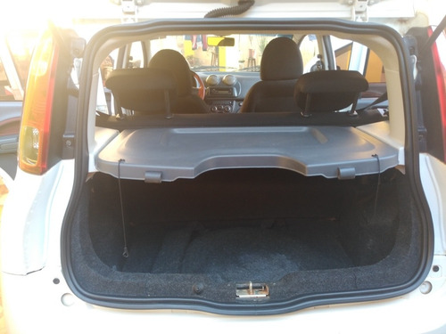 Fiat Uno 2012 1.4 Sporting Flex 5p