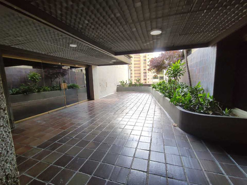 Oficina En Centro Aloa, Av. Rómulo Gallegos 400 Mts2