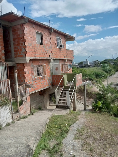 Casa  En  Urbanizacion  Aconcagua,  Guarenas