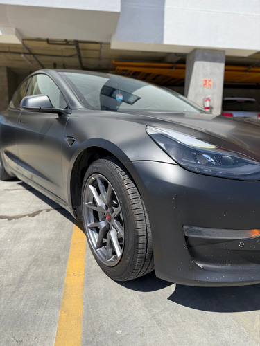 Tesla Model 3 Standar Plus