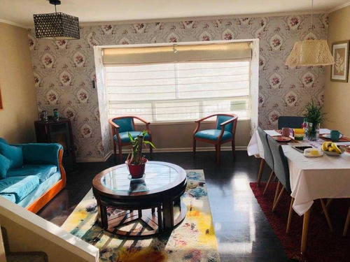 Excelente Casa En Sector Quilen
