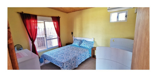 Casa En Alquiler En Lago Merin, Calle 1 Y 44, 50m A La Playa