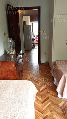 Penthouse En Edificio 2 Plantas, Vista Mar, Terrazas 65 M, 1 Suite, 1 Con Gran Baño, Lavarropa, Cocina Integrada, Supervistas Rambla Veleros - Ref: 245