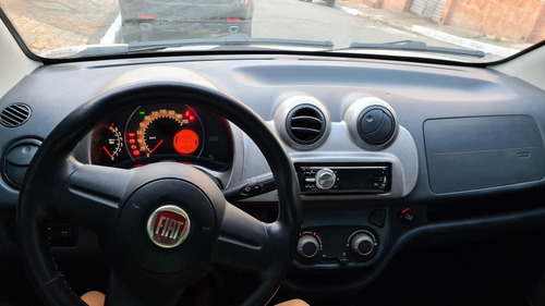 Imagem 7 de 9 de Fiat Uno 2013 1.0 Way Flex 5p