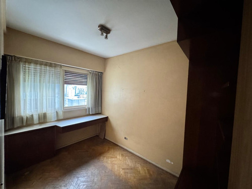 Venta! 4 Ambientes Al Frente Con Dependencia Y Cochera Concordia 400 - Floresta