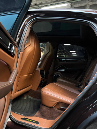 Porsche Cayenne Coupe Turbo S e hybrid