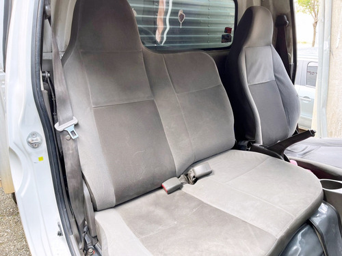 Hyundai HR 2.5 LONGO COM CAÇAMBA 4X2 16V 130CV TURBO INTERCOOLER DIESEL 2P MANUAL