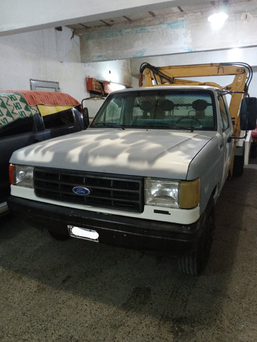 Imagen 2 de 10 de Ford F4000