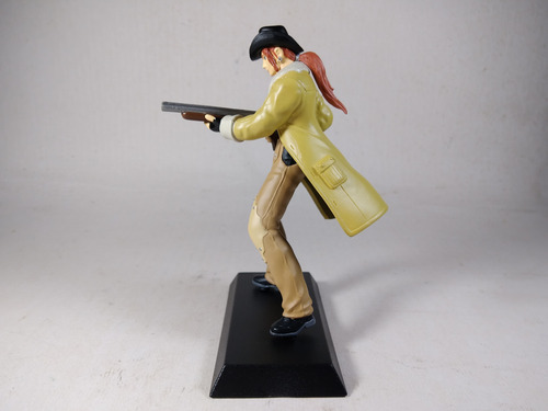 Boneco Irvine Kinneas Final Fantasy 8 (Usado)