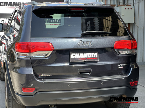 Jeep Grand Cherokee 3.6 LAREDO 4X2 AT