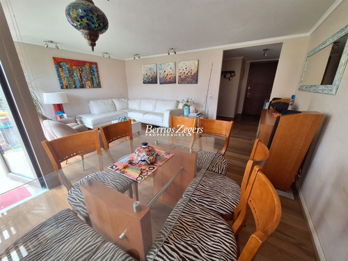 Departamento En Venta De 3 Dorm. San Carlos Apoquindo 2 E