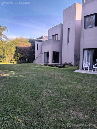 Casa En Venta - Barrancas De San José.
