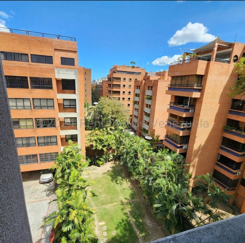 Alquilo Lujoso Apartamento En Campo Alegre - Mm