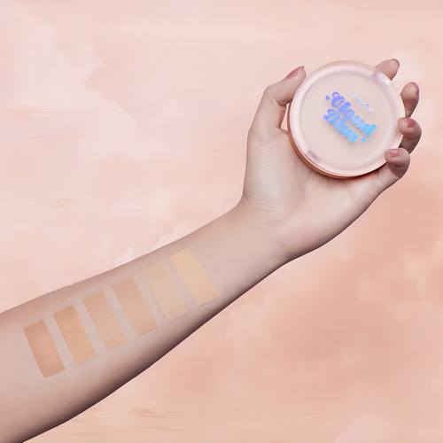 Base de maquillaje en cremoso Amor Us CLOUD BLUR tono 05 buff beige