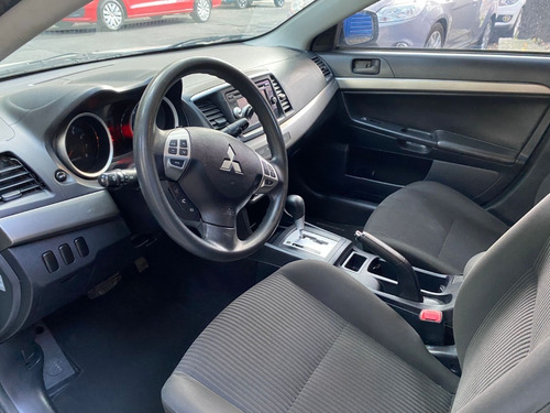 Imagen 8 de 14 de Mitsubishi Lancer