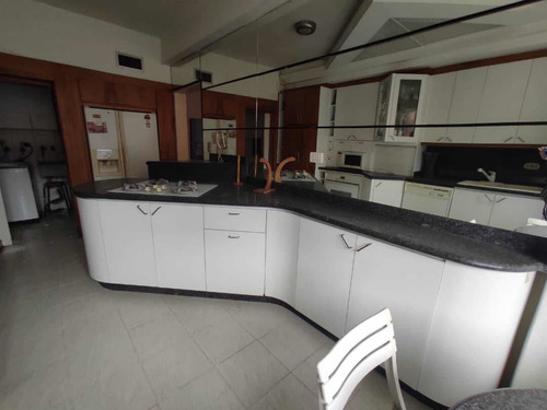 Imagen 9 de 14 de Se Vende Apto Urb La Trigaleña Res Lisely 185 Mtrs2