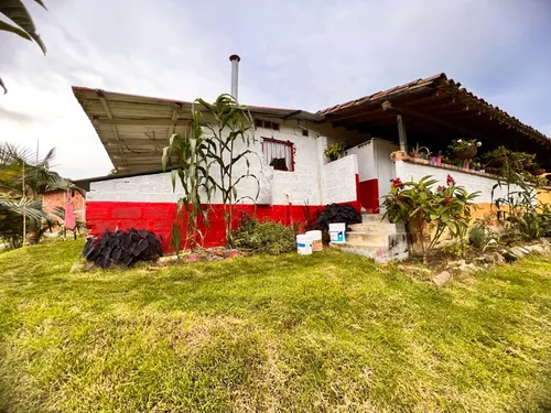 Linda Finca En Venta En La Unión Antioquia - Sobre La Via A Sonson.