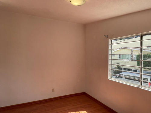 Excelente Oportunidad!!! Casa En Venta En Viveros Del Valle A Dos Minutos De Los Bastones