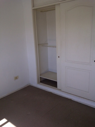 Depto De 2 Ambientes Moderno Con Balcon En 4º Piso.
