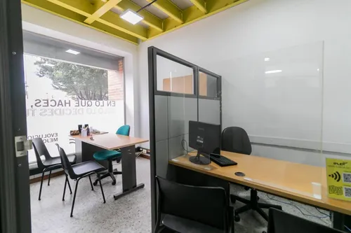 Local En Arriendo En Chico. Cod A1021297