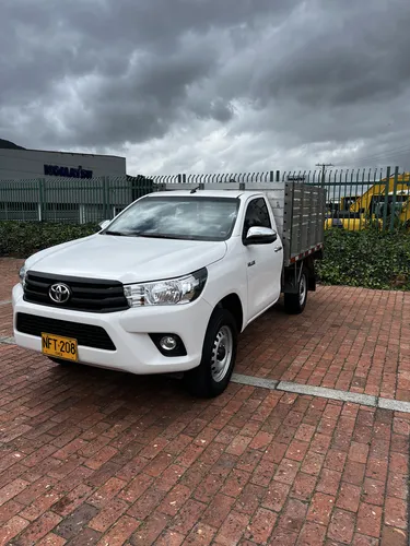 Toyota Hilux 2.7 Chasis 4X2