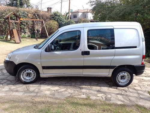 Imagen 3 de 15 de Peugeot Partner 2018 1.6 Hdi Furgon Mixto Confort 92 5as