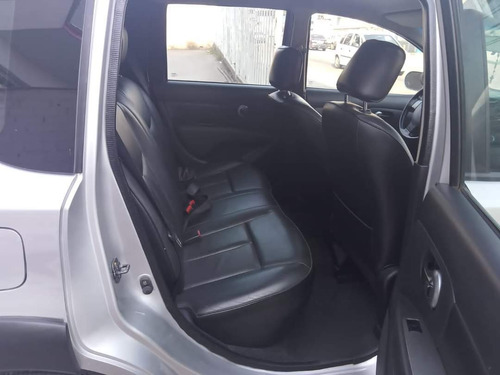 Imagem 10 de 15 de Nissan Livina X-gear 2012 1.8 Sl Flex Aut. 5p