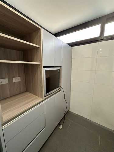 Departamento En Arriendo De 2 Dormitorios En Las Condes
