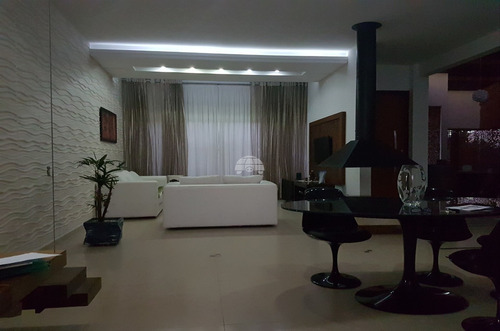Sobrado - Residencial - 928160