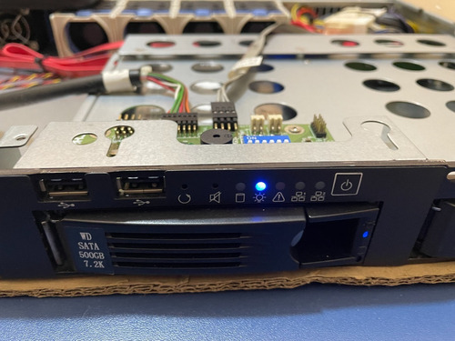 Imagem 4 de 6 de Servidor Rack 1u Intel 2 Xeon Quad Compatível R410 32gb