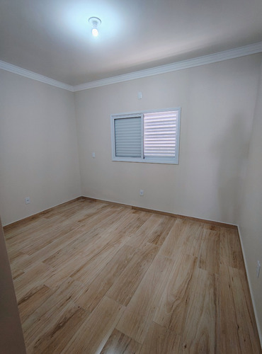 Linda Casa Térrea 3 Dormitórios No Jardim Amália Caçapava