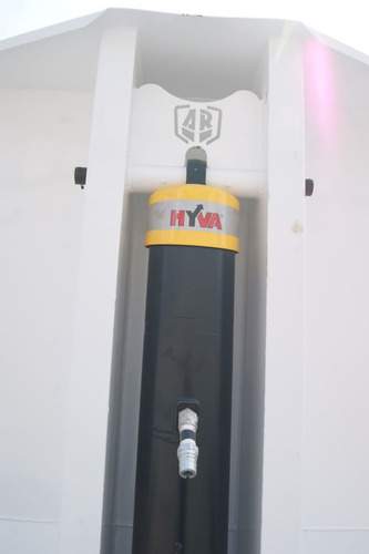 Gondola Volteo 30 Metros Cubicos 3 Ejes Con Rines Y Llantas