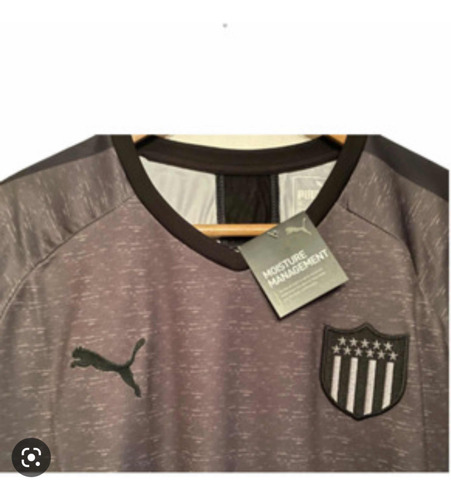 Camiseta Peñarol Talle M Nueva Sin Sponsor. 100%original