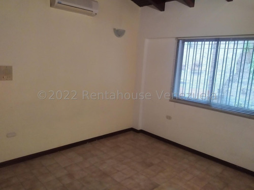 Imagen 8 de 26 de Casa En Venta Prados Del Este Jesús Enrique Díaz 22-21963 Caracas Baruta