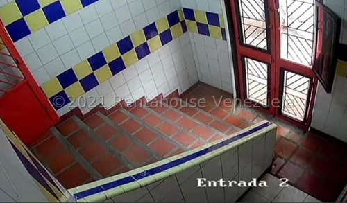 Imagen 12 de 15 de En Venta Edificio De Tres Niveles - Parroquia Santa Rosalia